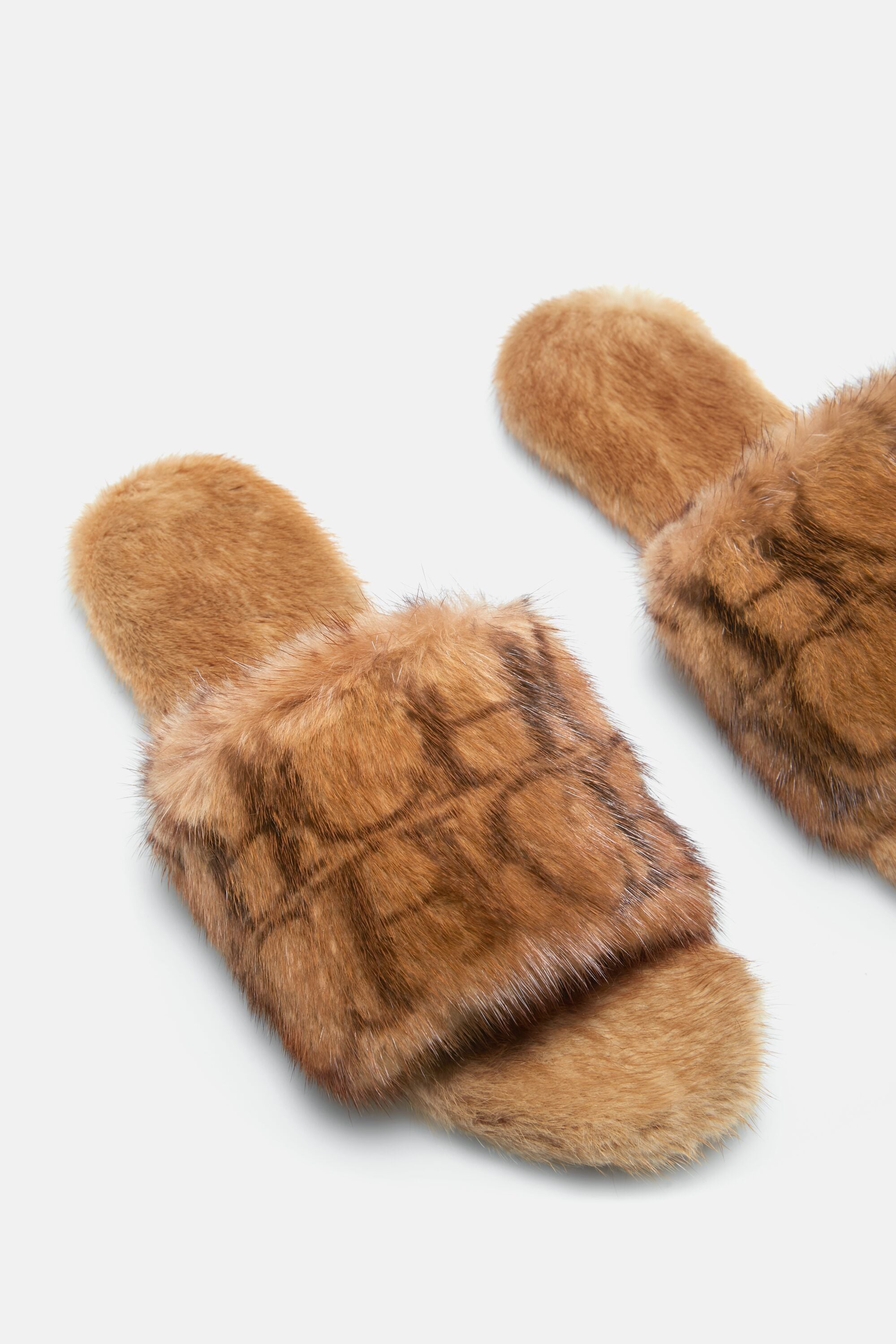 Louis Vuitton Brown in Mink Gloves