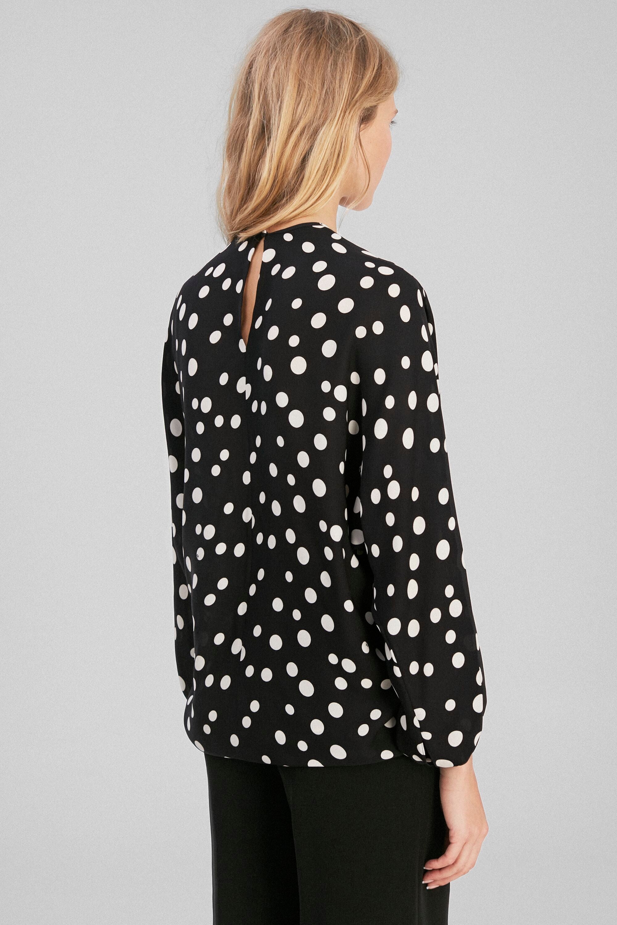 Oversized printed top in silk black/ivory - CH Carolina Herrera ...
