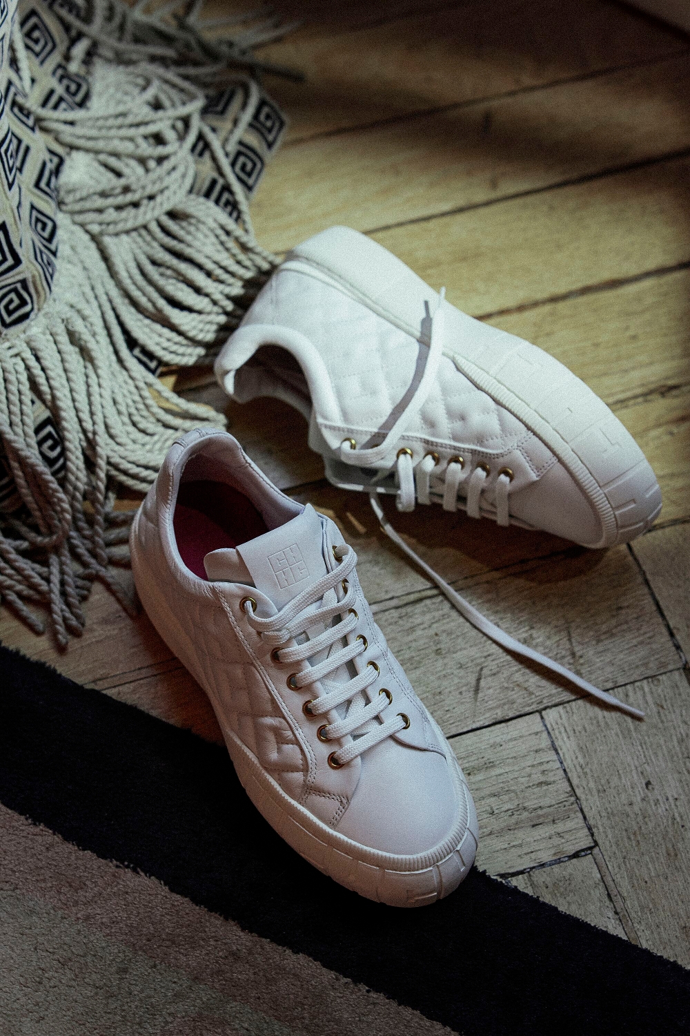 BIMBA LEATHER SNEAKERS
