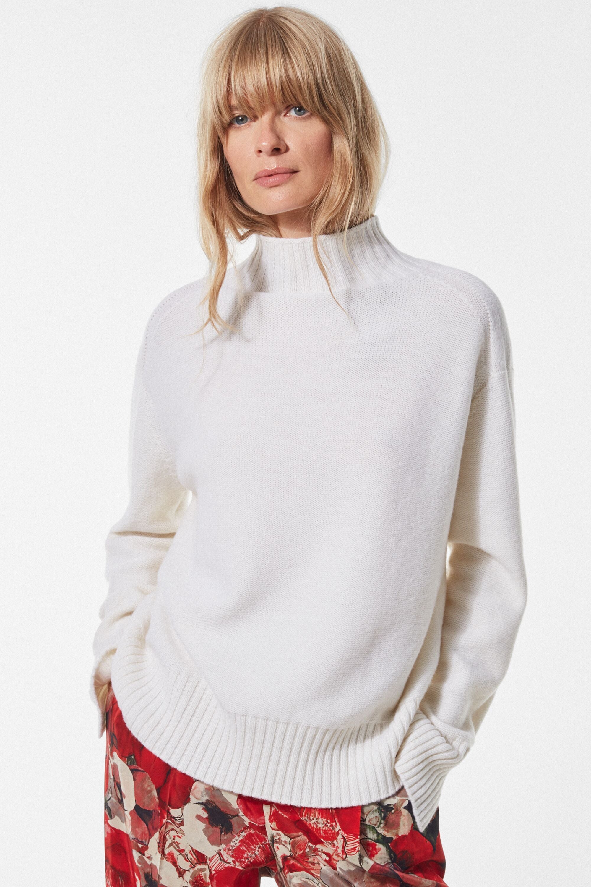 Wool and cashmere knit oversized sweater