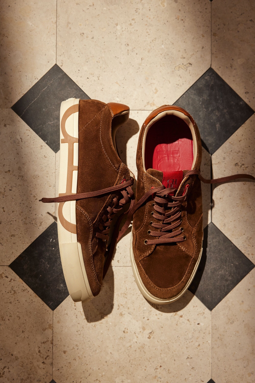 Doma Insignia suede sneakers