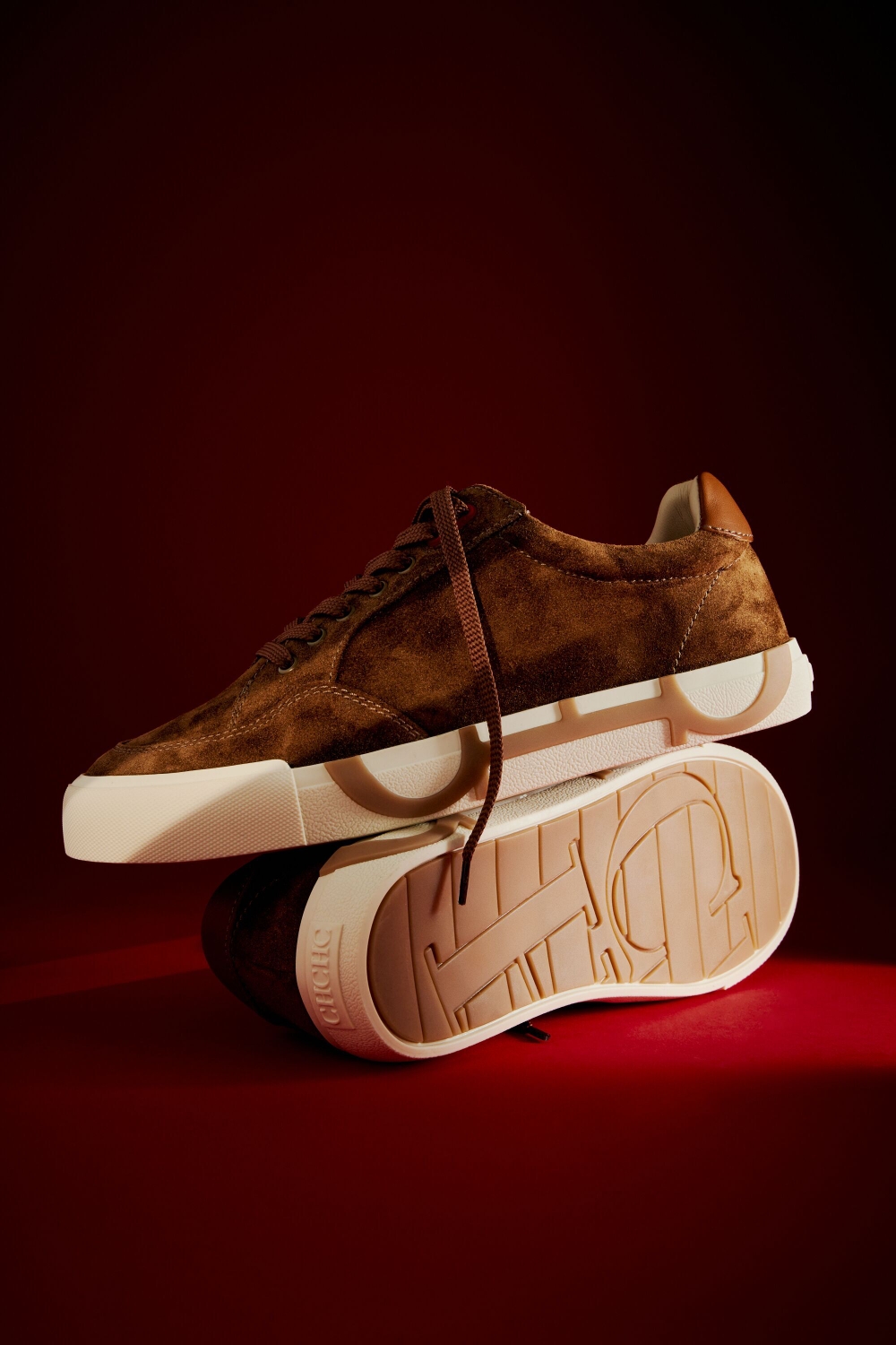 DOMA INSIGNIA SUEDE SNEAKERS