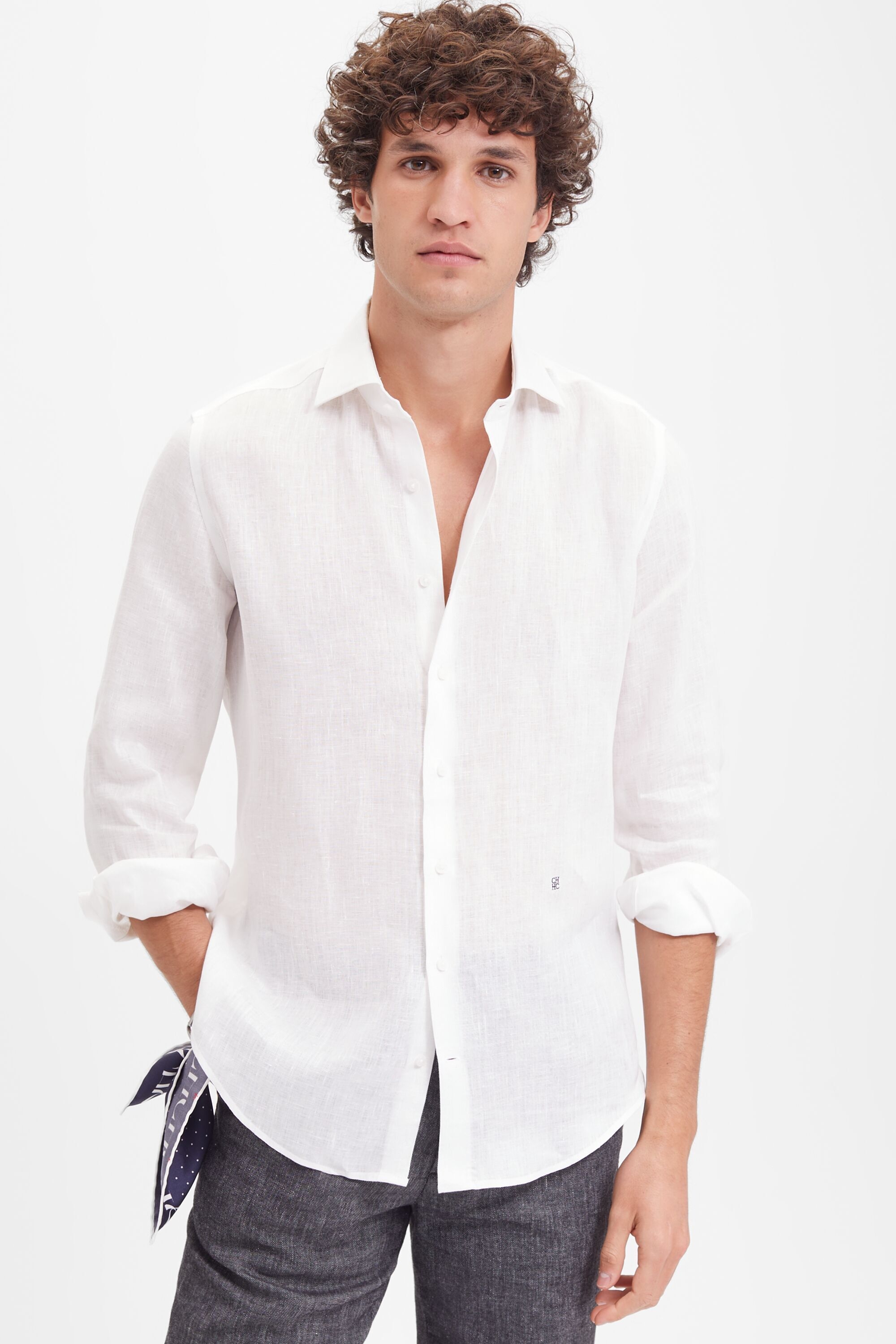 Camisa de lino con cuello italiano