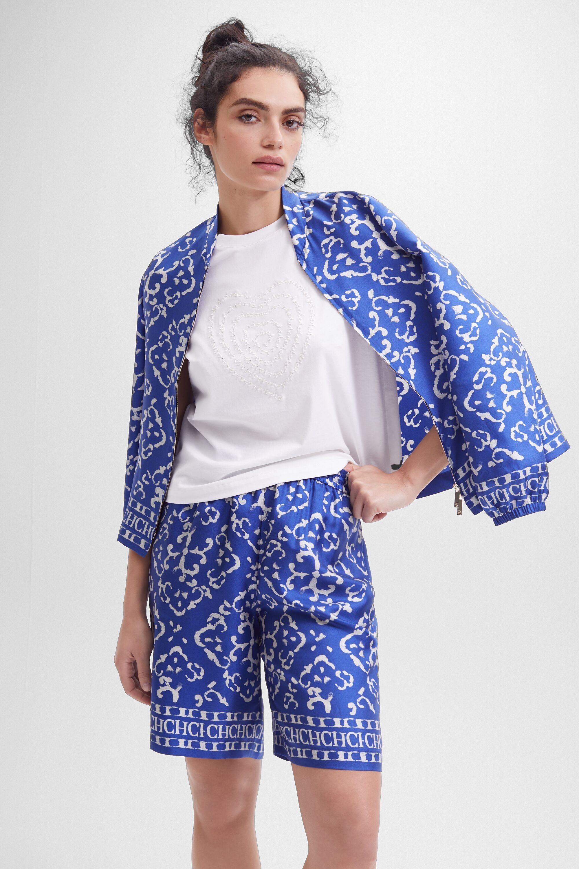 Printed silk bermuda shorts