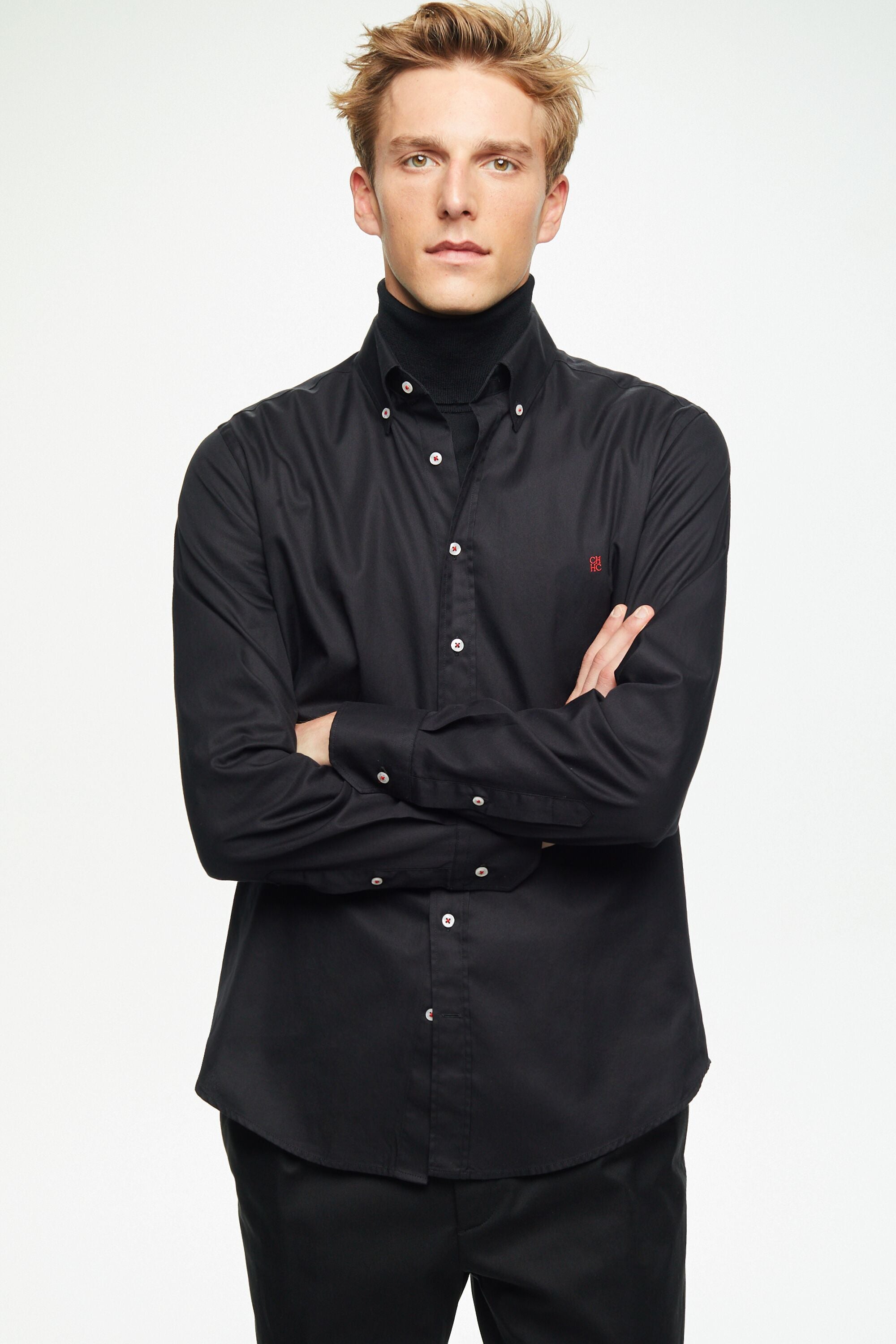 Camisa negra discount carolina herrera