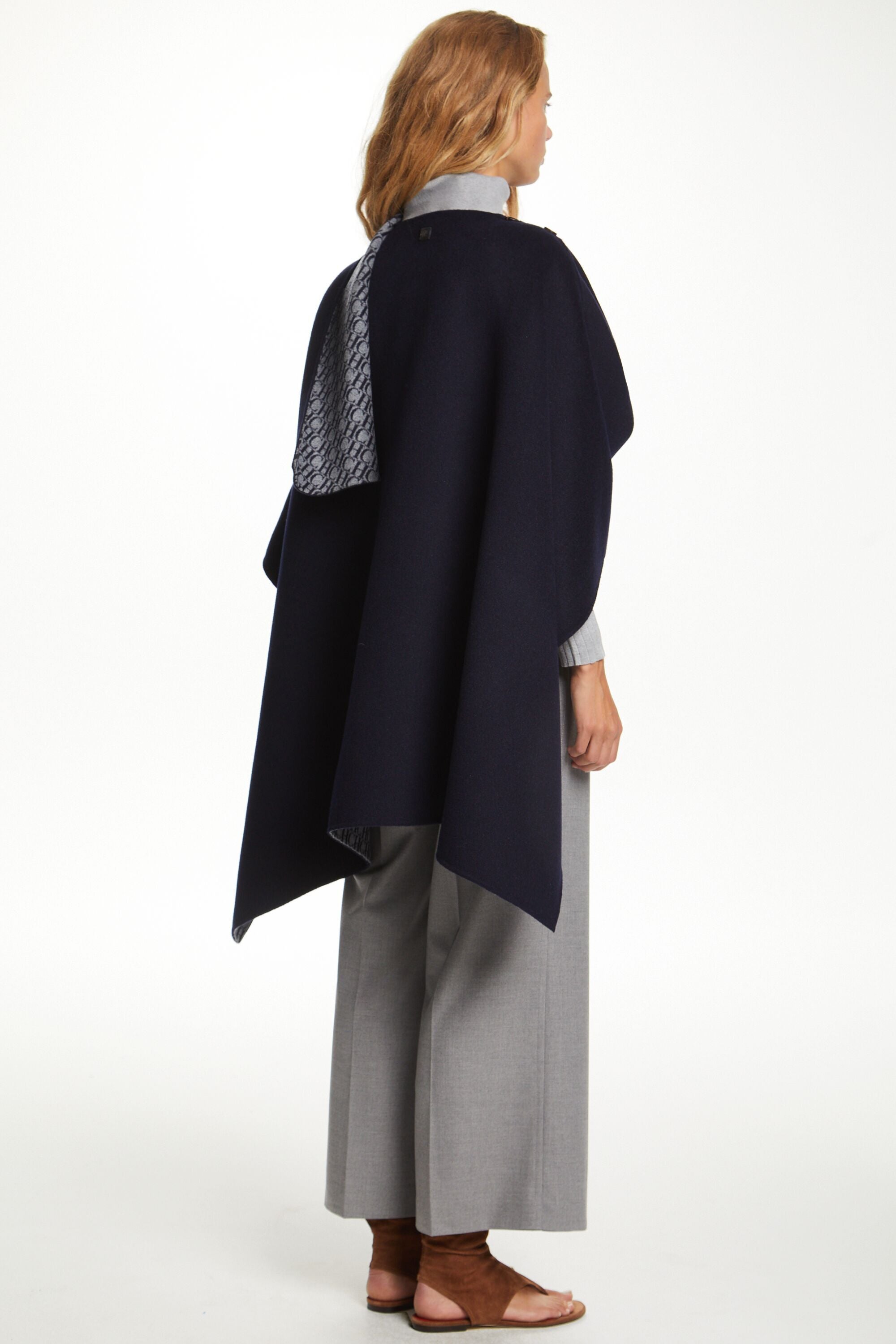 Double-faced wool oversize cape navy/gray - CH Carolina Herrera