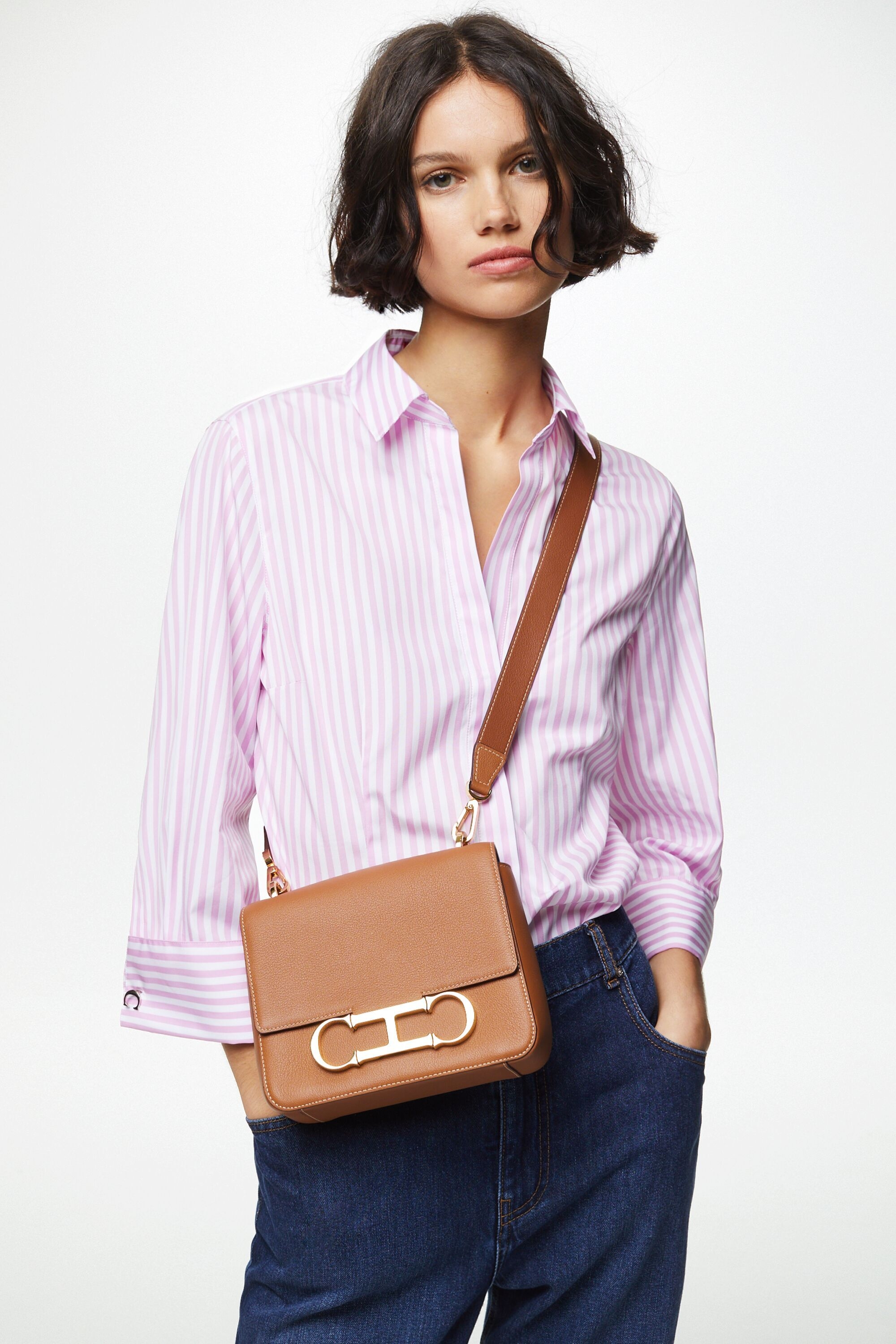 Fitted poplin shirt with cufflinks