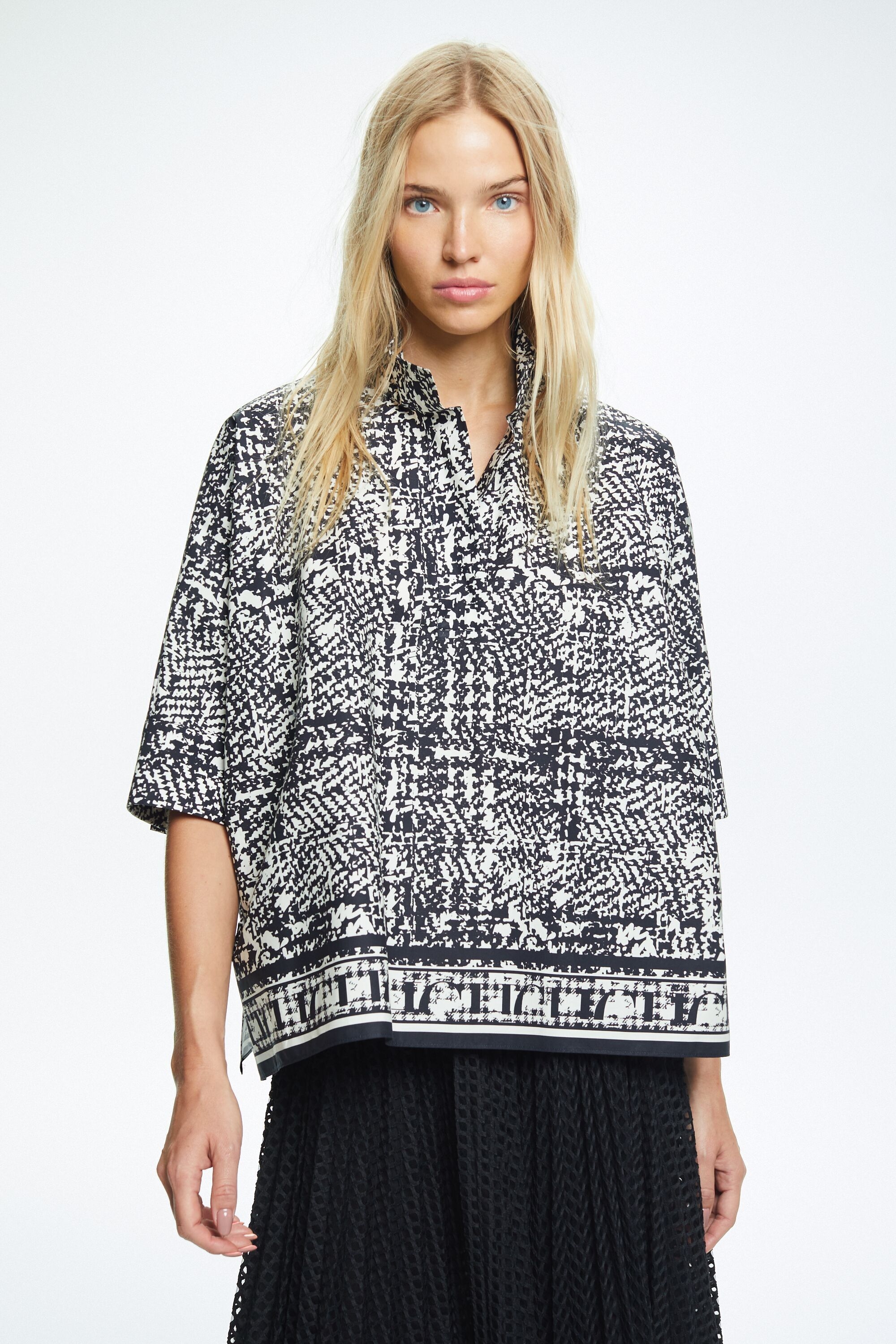 Printed poplin oversize shirt
