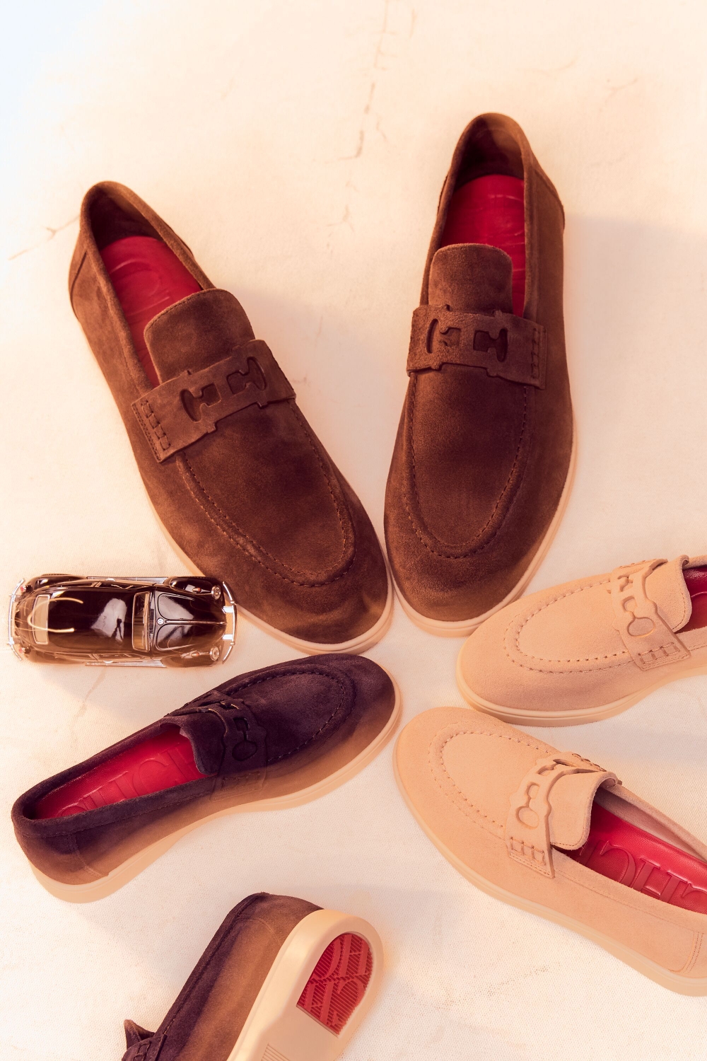 DOMA INSIGNIA CUT OUT SUEDE LOAFERS