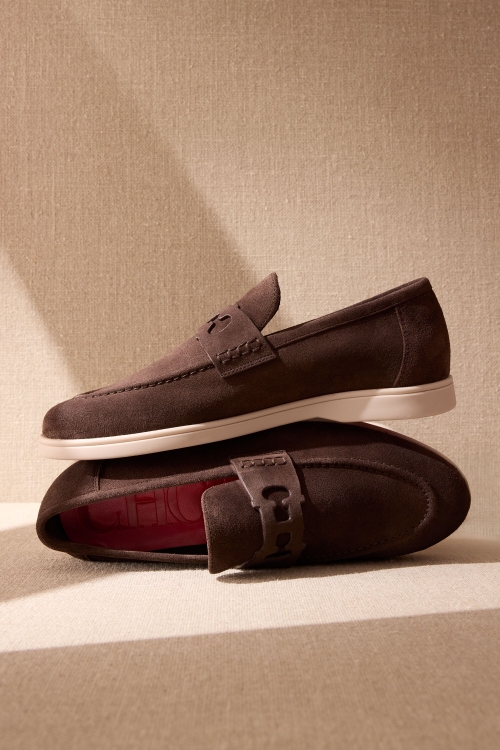 DOMA INSIGNIA CUT OUT SUEDE LOAFERS