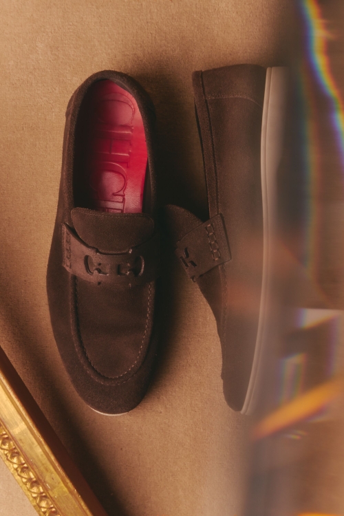 DOMA INSIGNIA CUT OUT SUEDE LOAFERS
