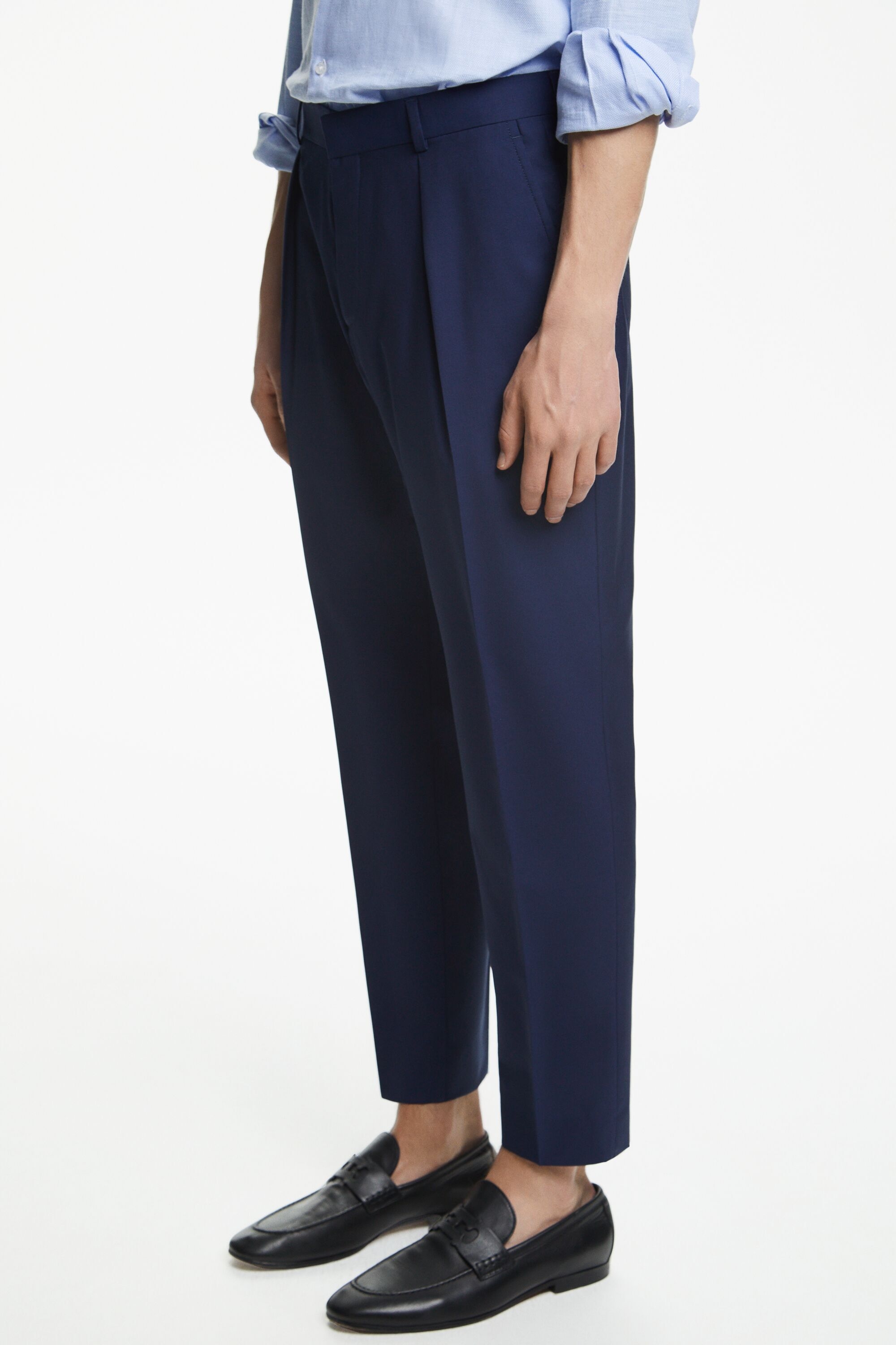 Tropical wool classic fit pleated pants