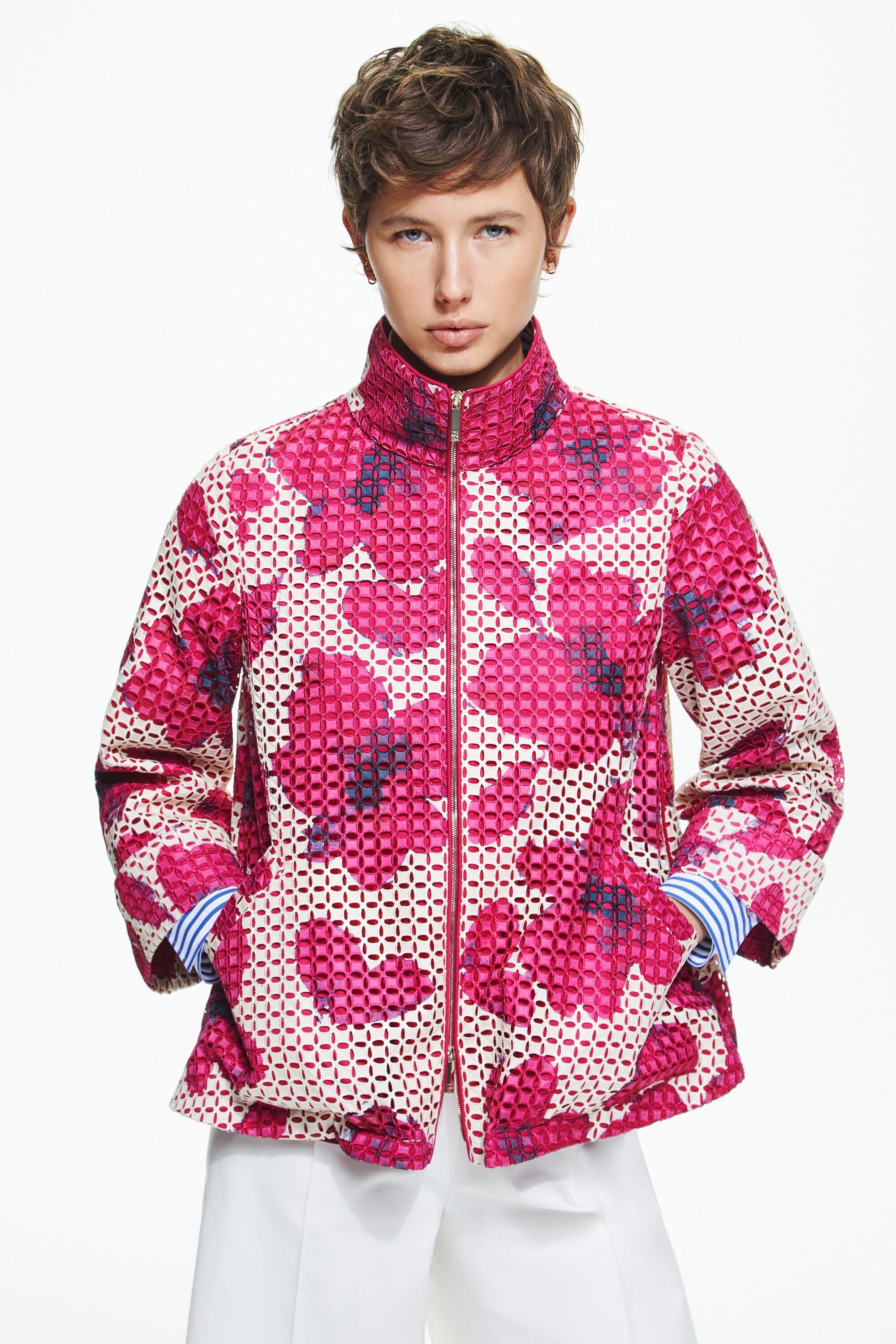 Arty Flowers print cut-out nylon jacket ivory/fuchsia - CH