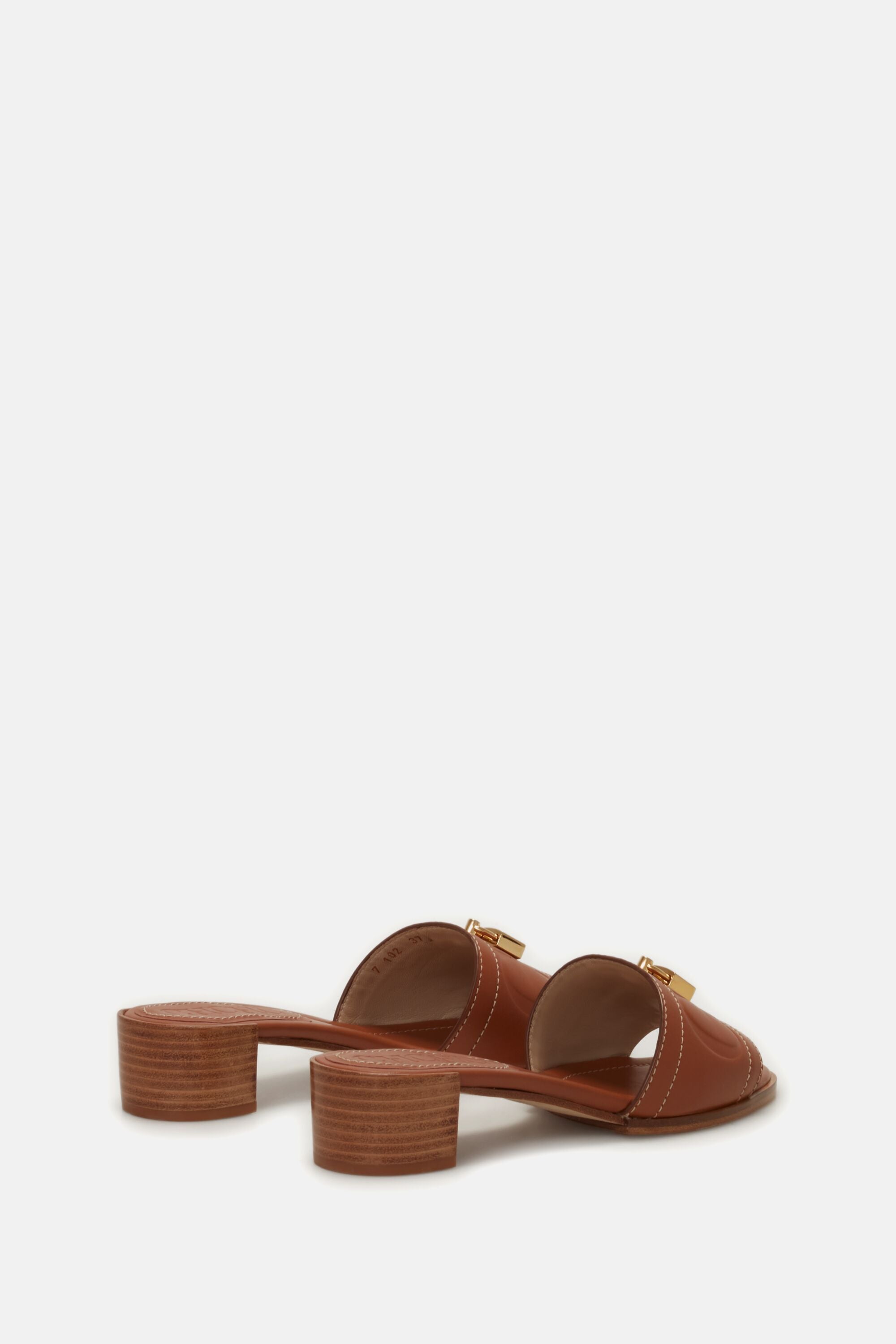 Factory Locked 45 Leather slides tan - CH Carolina Herrera 
