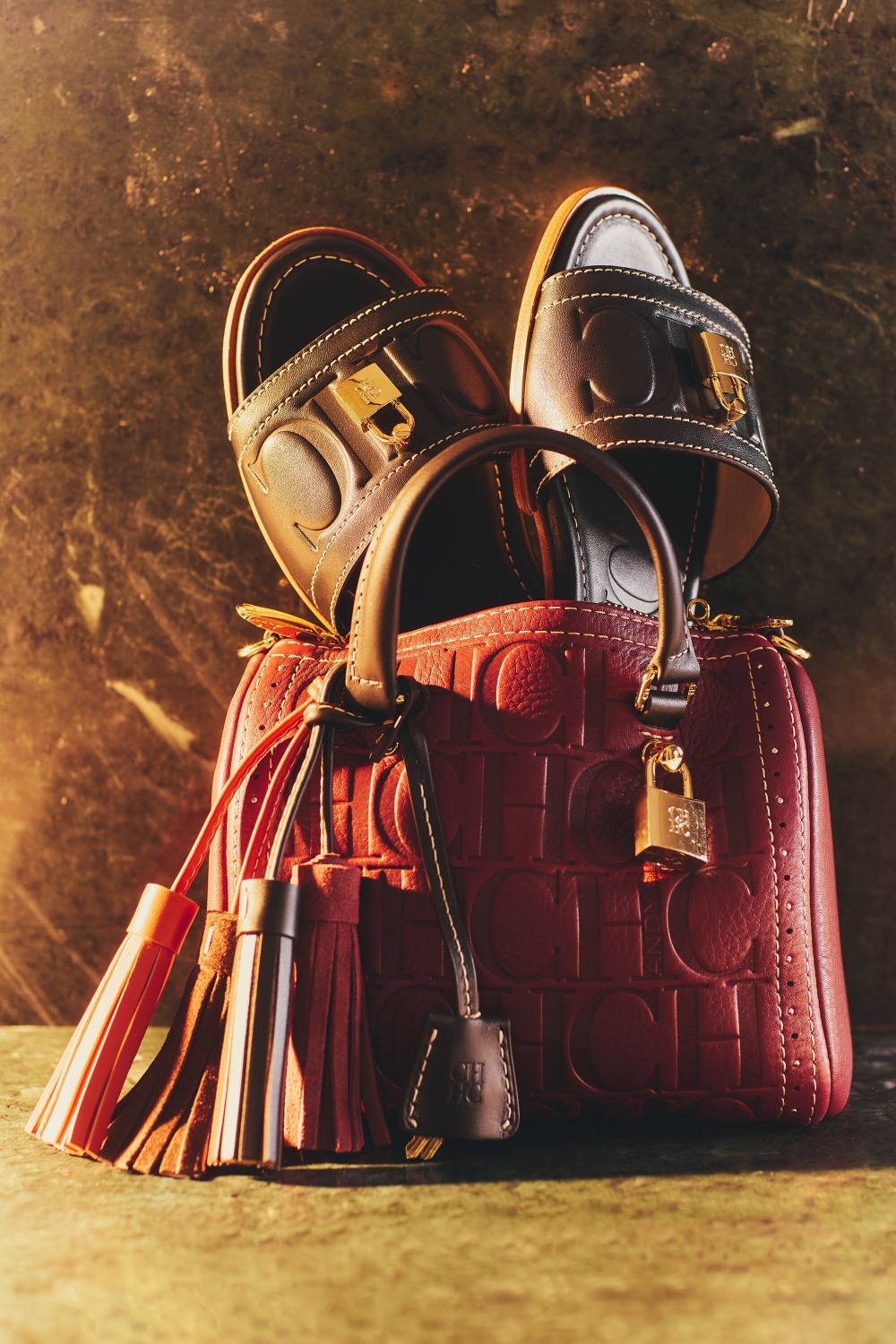 FACTORY LEATHER SLIDES