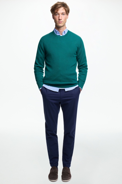 PANTALÓN CHINO REGULAR FIT DE MICROSARGA DE ALGODÓN