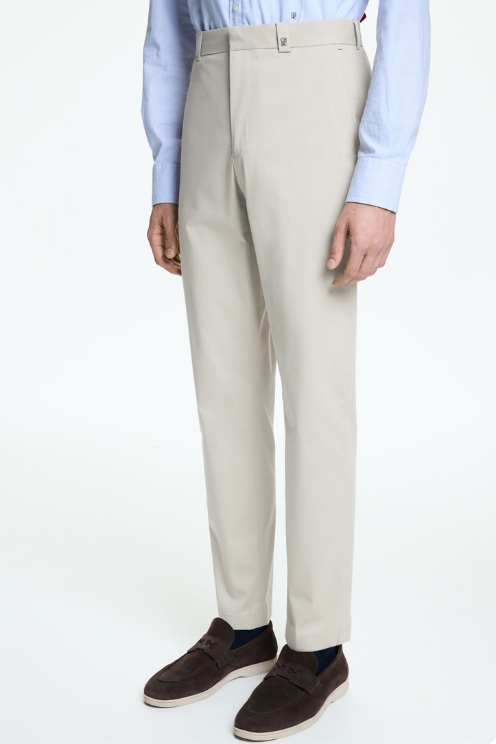 Pantalón Chino Regular Fit de Microsarga de Algodón