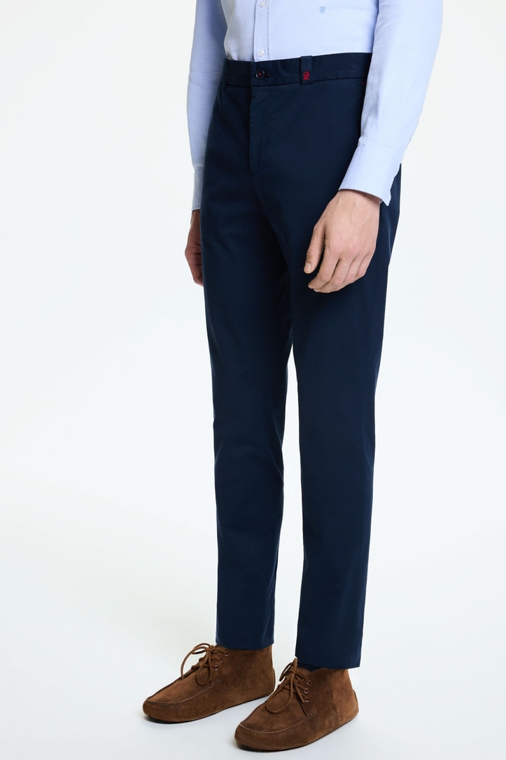 Pantalón Chino Slim Fit de Microsarga de Algodón