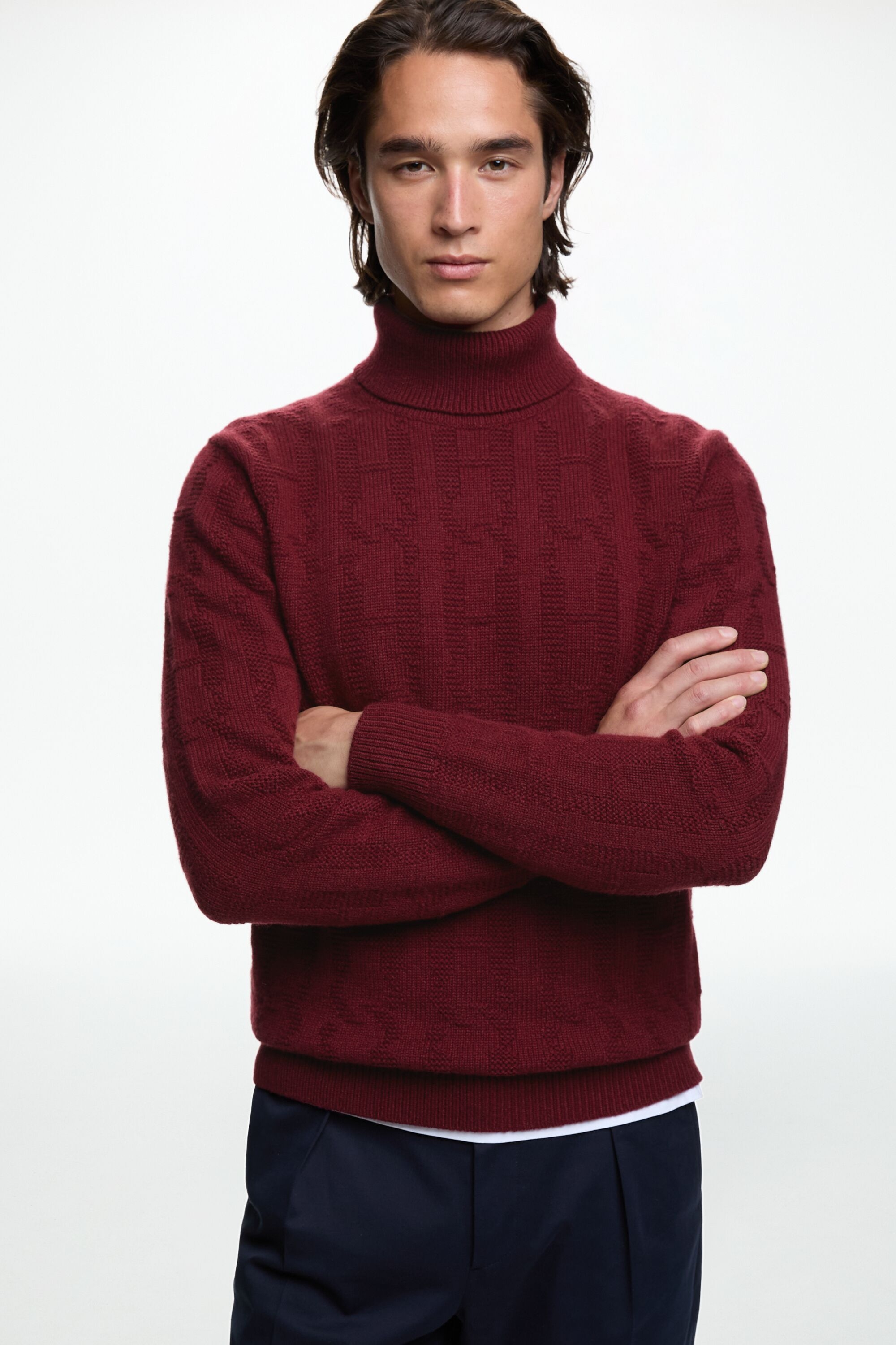 Jersey de Lana y Cashmere Initials Insignia cuello vuelto