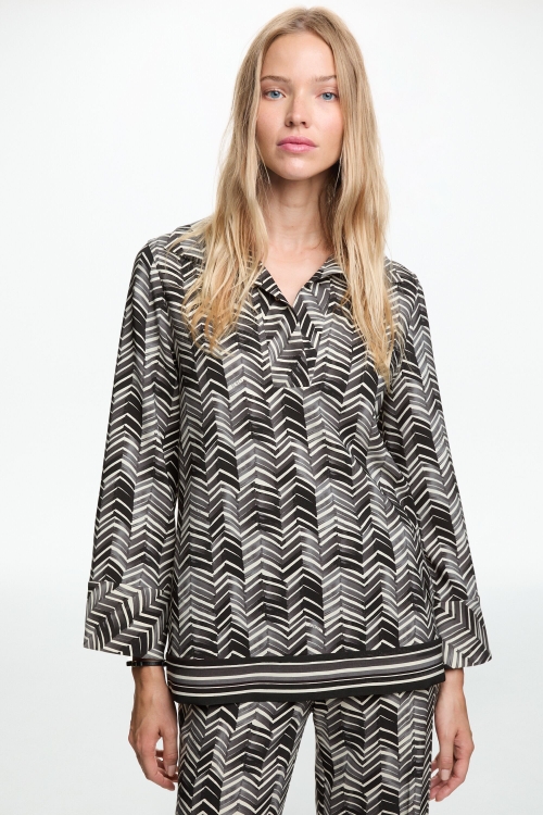 HERRINGBONE PRINT CREPE LONG STRAIGHT-FIT TOP