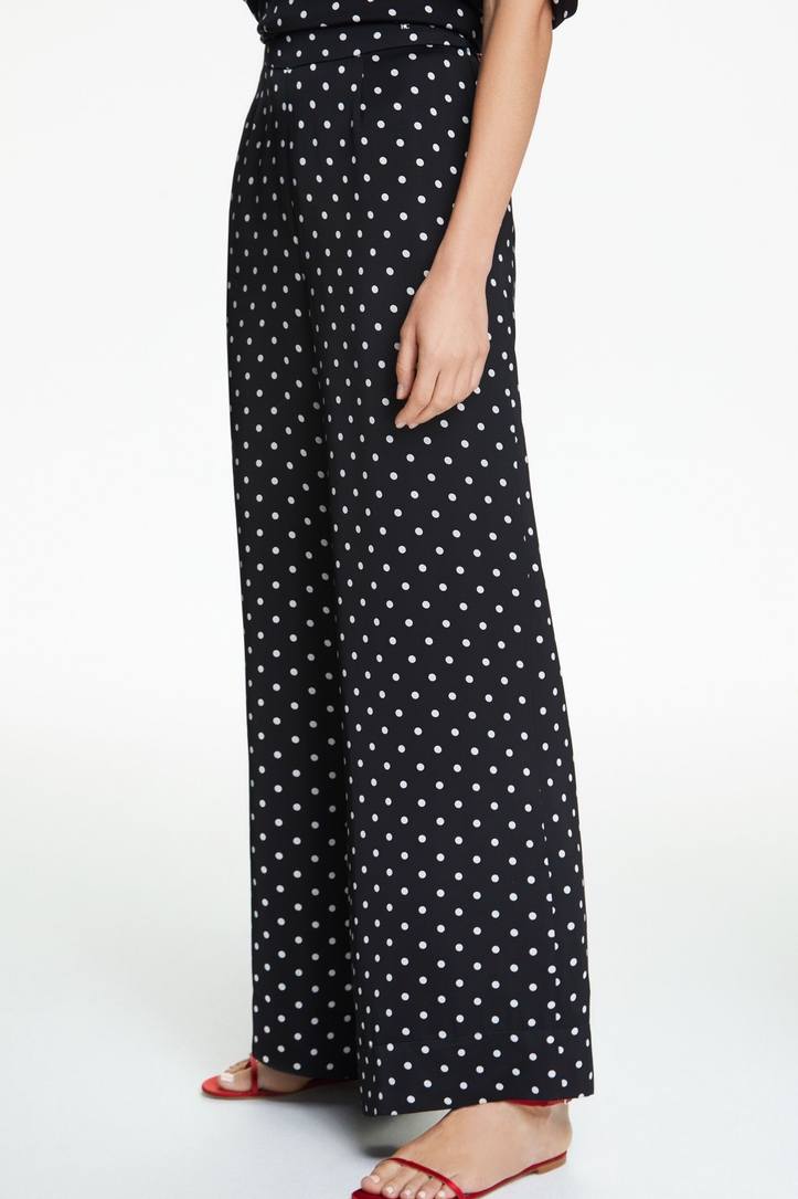 Satin palazzo pants with polka dots