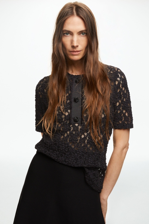 CLOQUÉ FITTED T-SHIRT WITH JEWEL BUTTONS