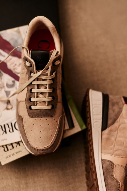 FACTORY SUEDE RUNNERS