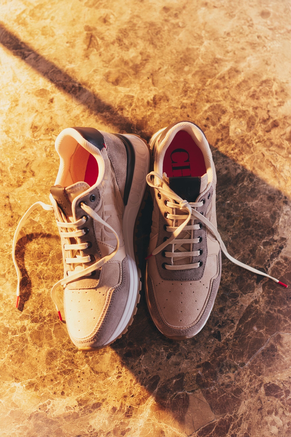 FACTORY SUEDE RUNNERS
