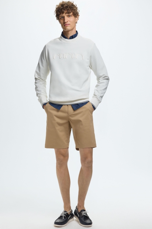 BERMUDA REGULAR FIT DE MICROSARGA STRETCH