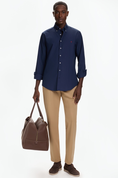 PANTALÓN CHINO REGULAR FIT DE MICROSARGA DE ALGODÓN