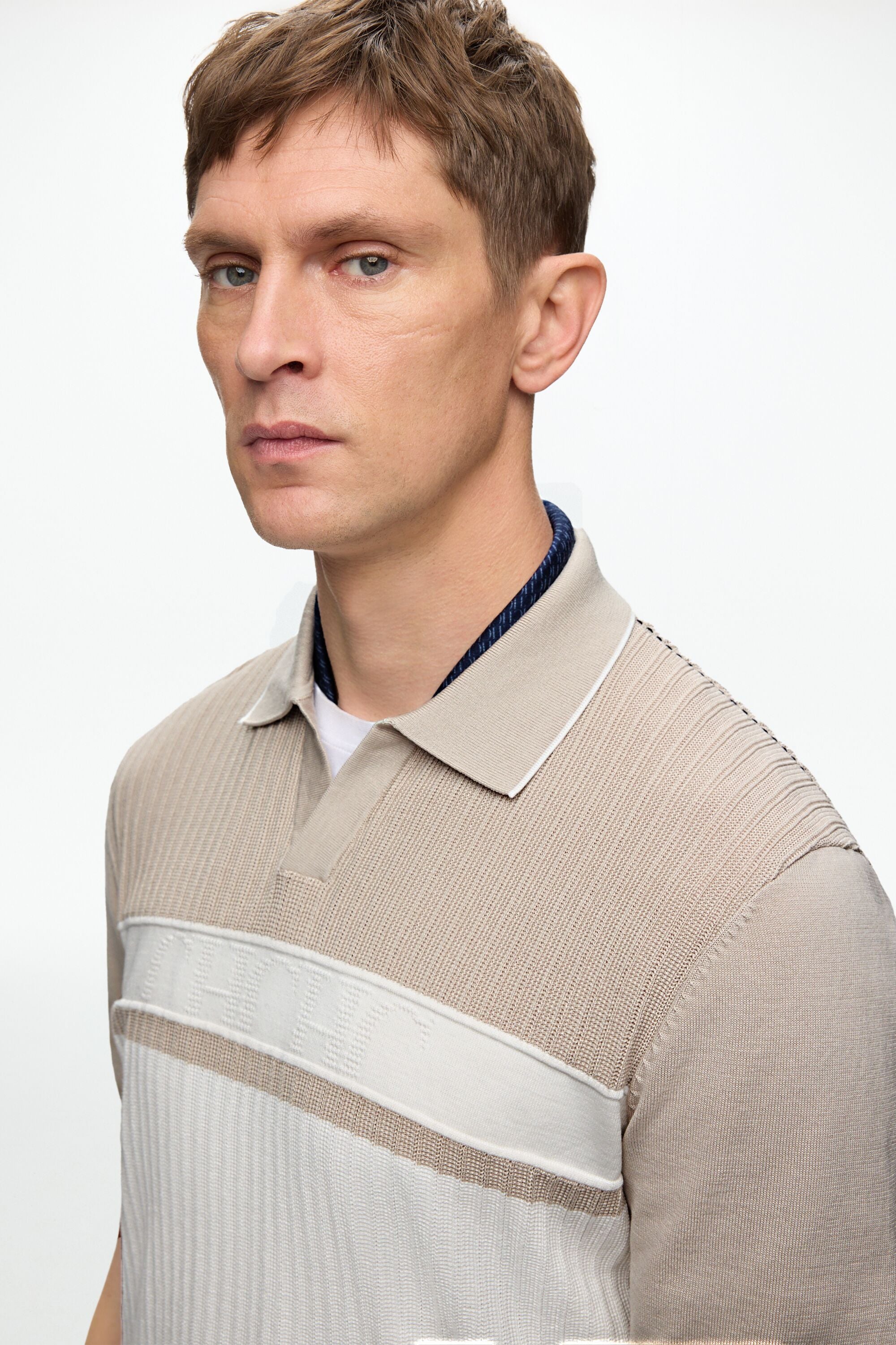 Open Collar Textured Knit Polo Shirt ecru/stone - CH