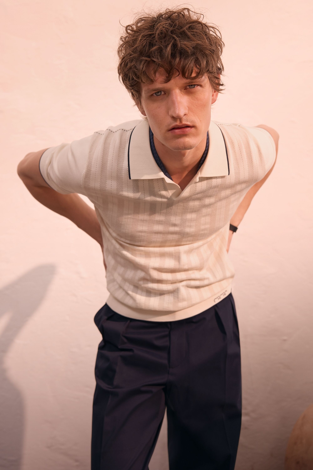 STRIPED OPEN COLLAR GASSED COTTON KNIT POLO SHIRT