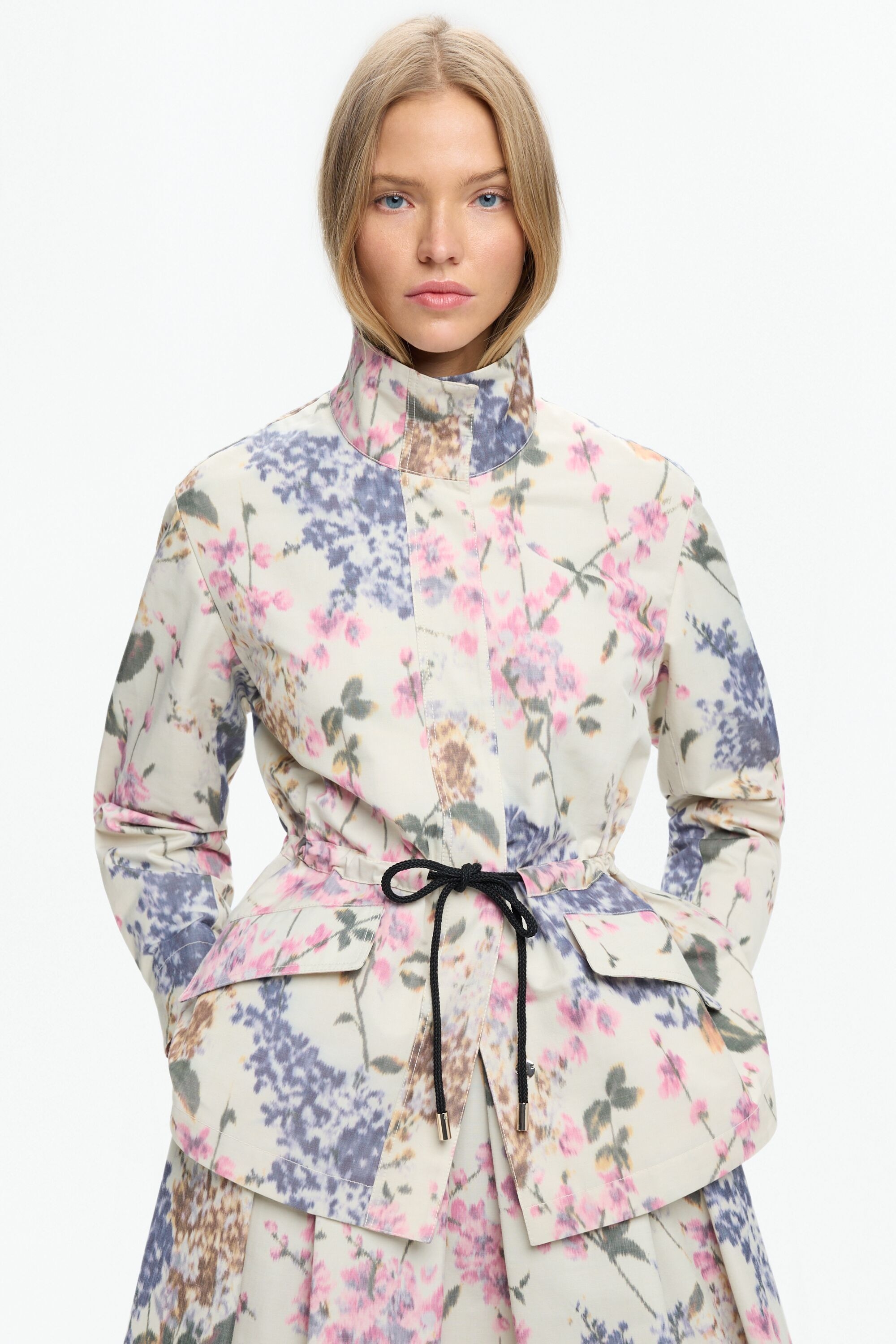 Chaqueta Evasé de Chiné con Estampado Floral