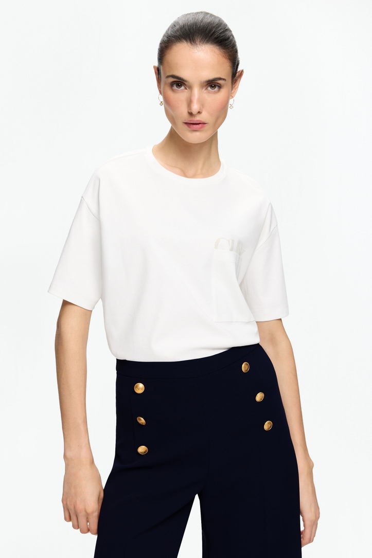 Oversize T-Shirt with Pocket and Pearls