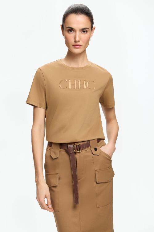 EMBROIDERED STRAIGHT-FIT CH T-SHIRT