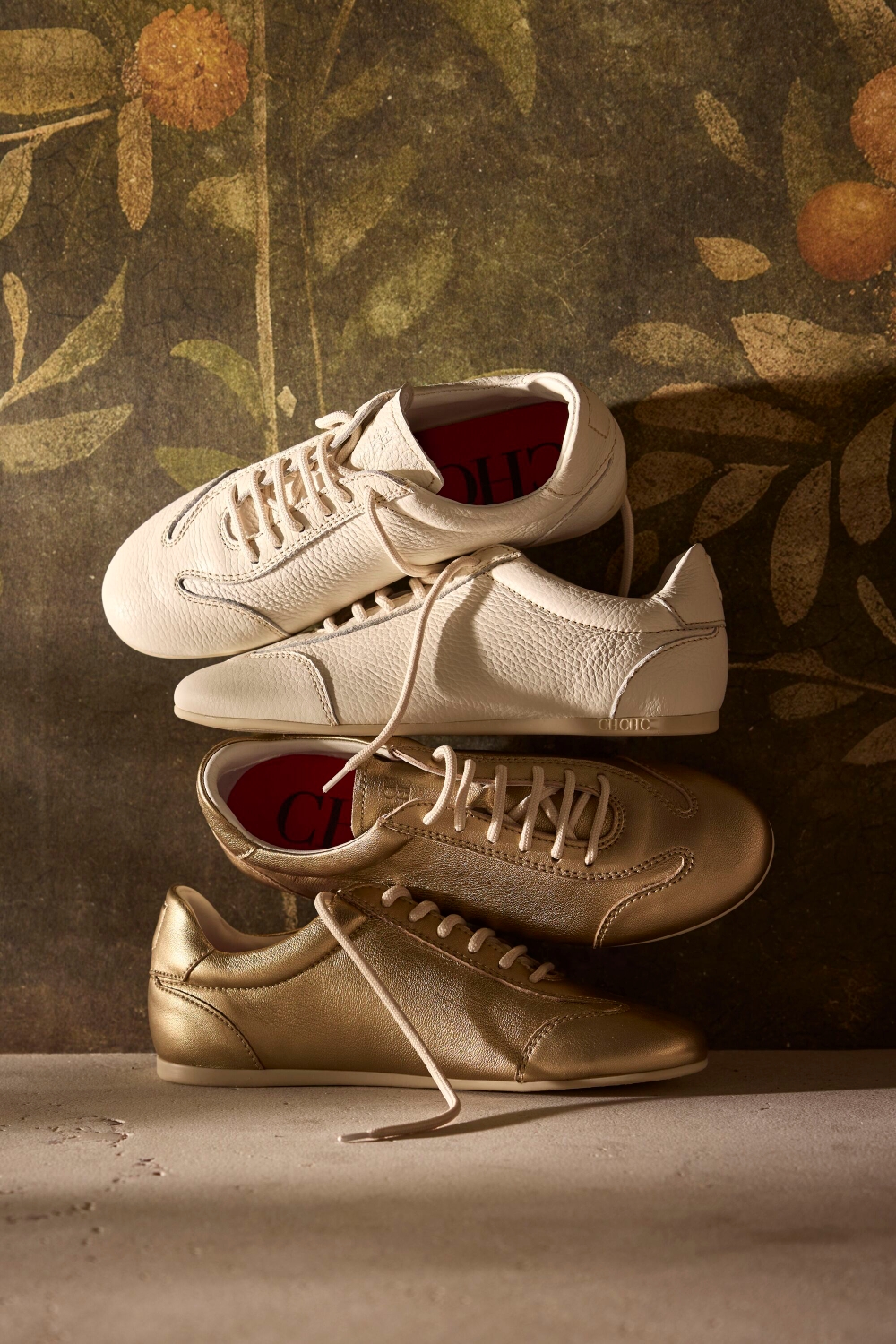 BLASÓN SNEAKER DE PIEL