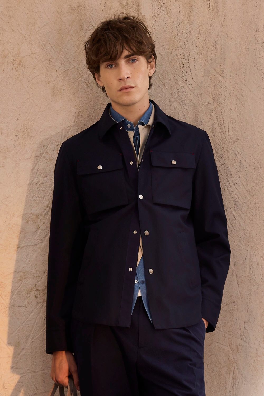 CHAQUETÓN DE ESTRUCTURA DE NYLON ACOLCHADO