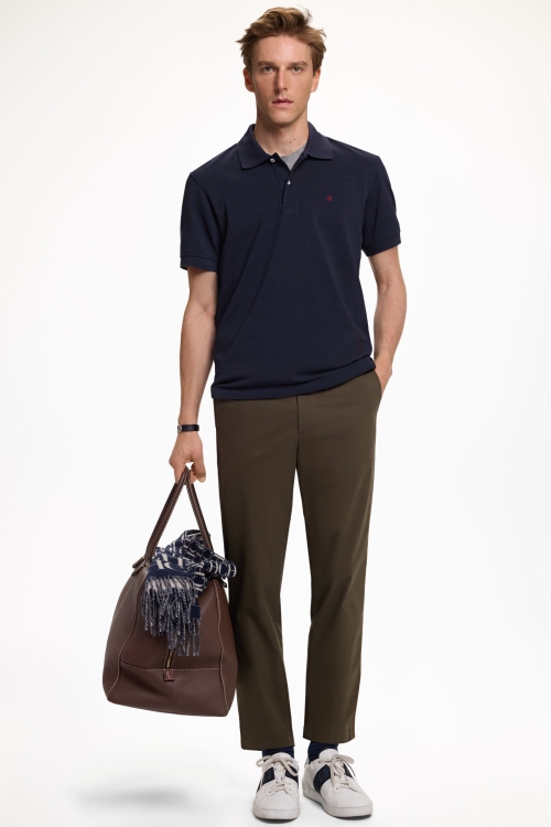 PANTALÓN CHINO REGULAR FIT DE MICROSARGA DE ALGODÓN