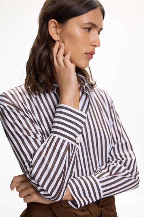 CAMISA RECTA DE POPELÍN DE RAYAS