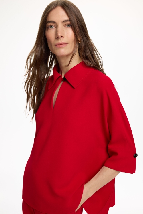 CREPE OVERSIZE TOP WITH JEWEL BUTTON