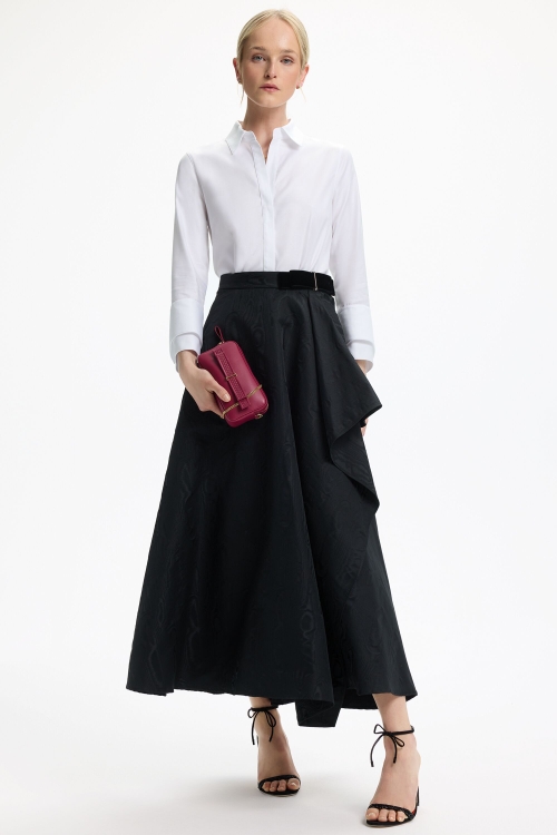 CAMISA ENTALLADA DE POPELÍN CON PUÑO DOBLE GEMELOS