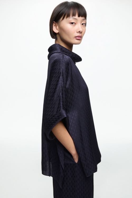 SATIN JACQUARD OVERSIZE TOP