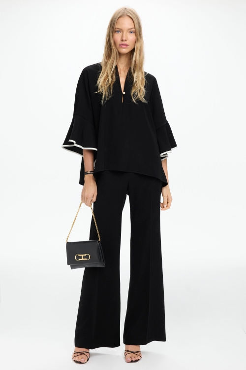 PANTALÓN DE CREPÉ CON PERLAS