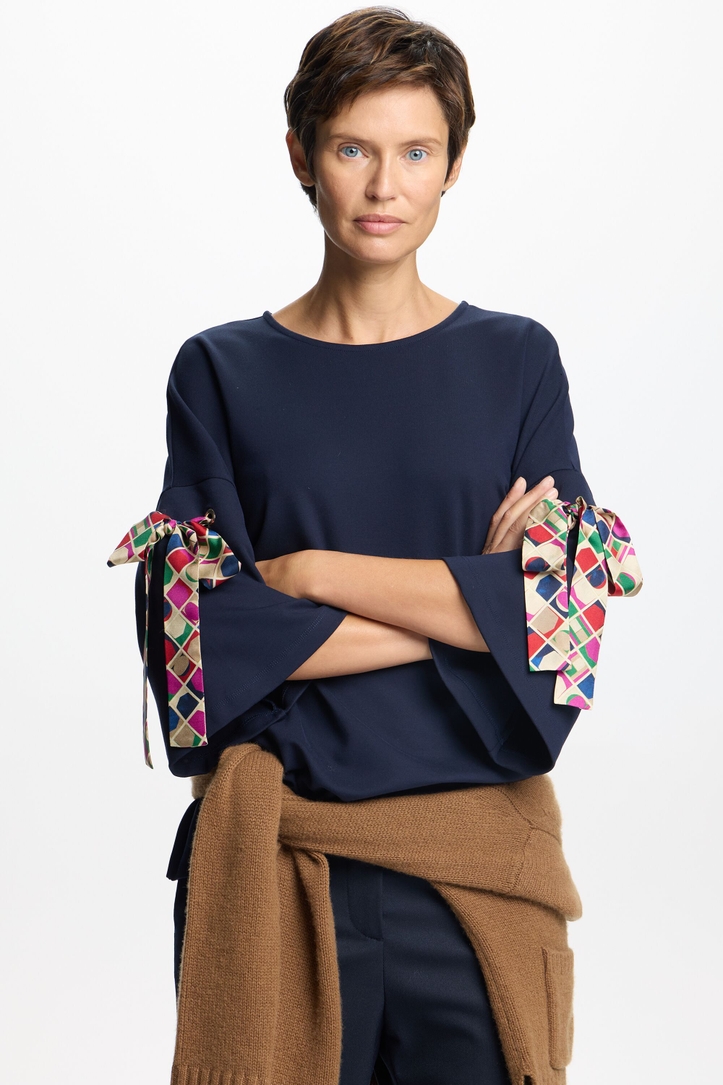 Milano Knit Oversize T-Shirt with Blasón Bows