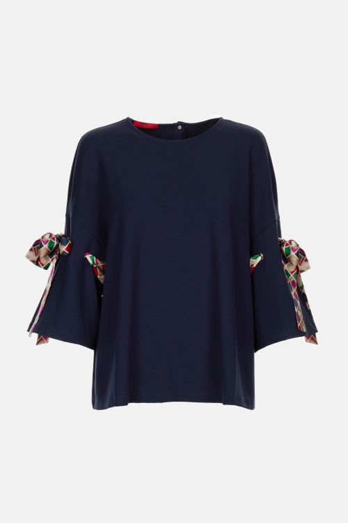 MILANO KNIT OVERSIZE T-SHIRT WITH BLASÓN BOWS