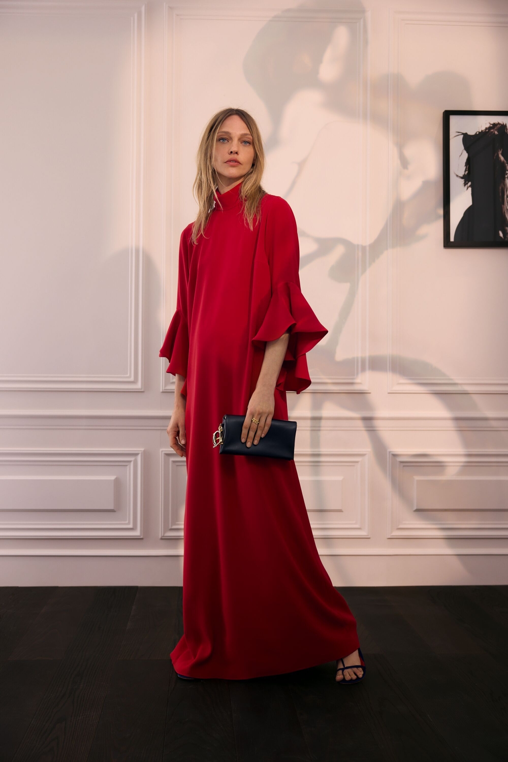 VESTIDO LARGO EVASÉ DE CREPÉ CON VOLANTES