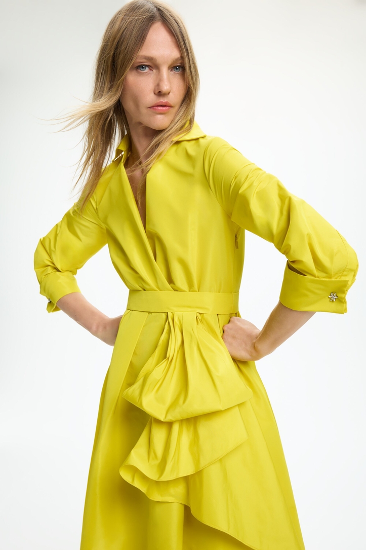 Vestido Camisero Largo de Tafeta con Volante