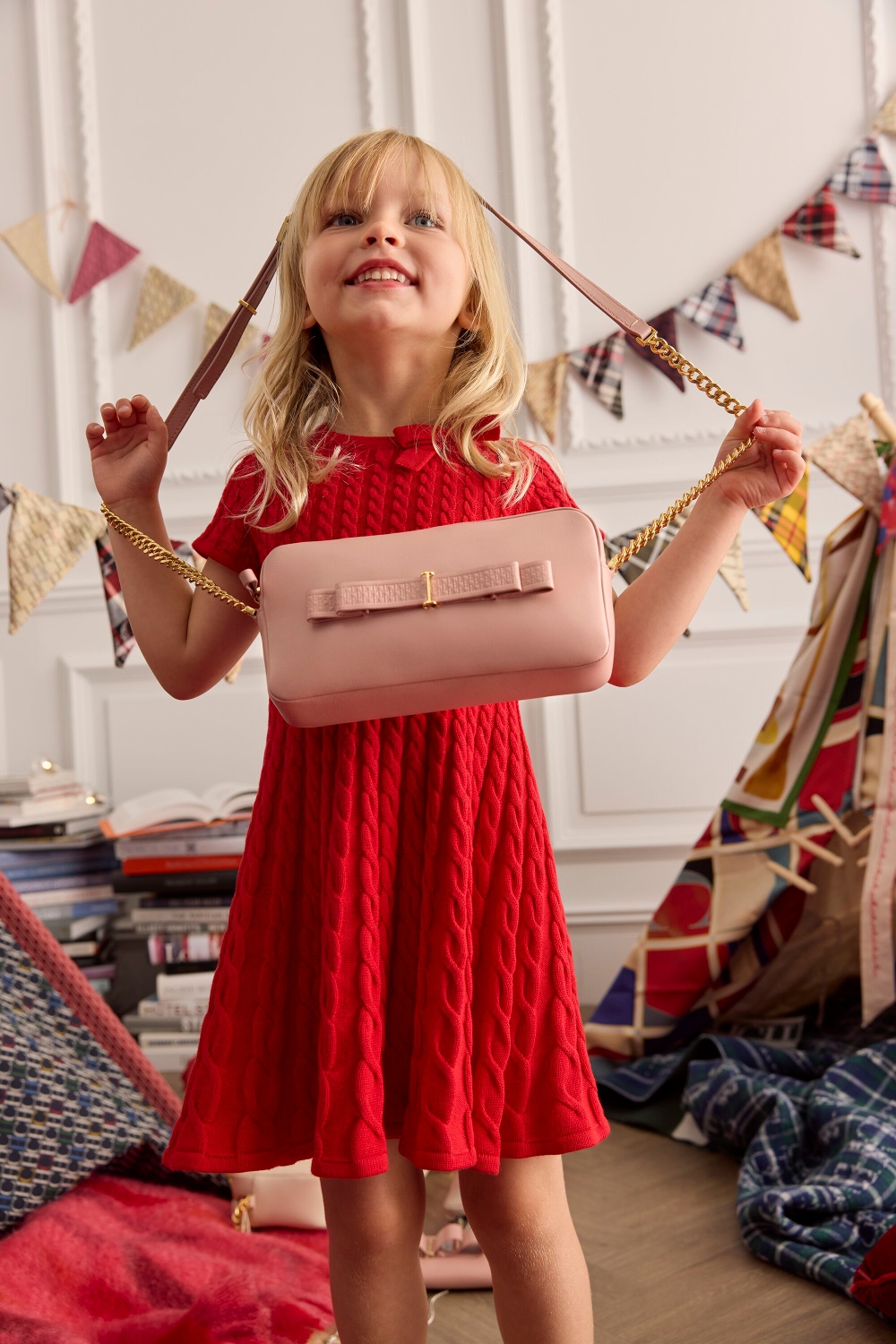 EIGHT-SHAPED KNIT DRESS