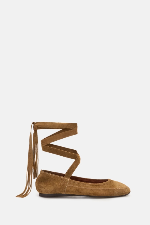 PONCHO SUEDE BALLET FLATS