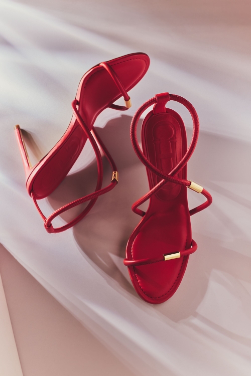 INITIALS INSIGNIA SOFT 100 LEATHER SANDALS